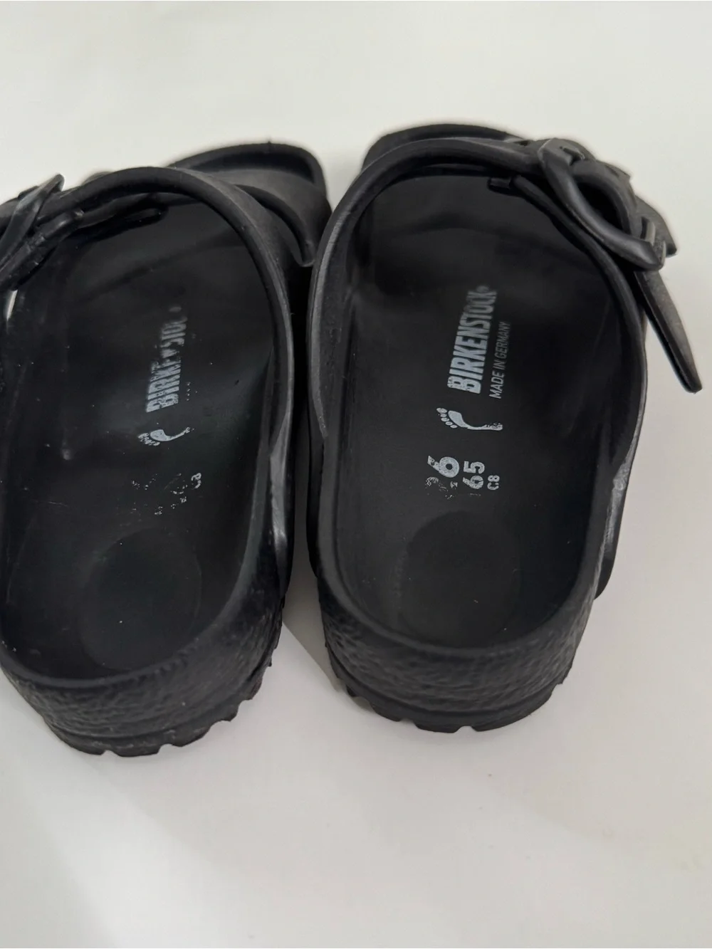 Birkenstock black sandals toddler 9